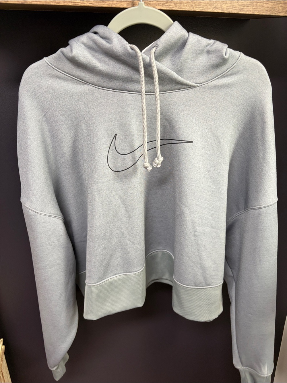 Nike Dri-fit Women's Pale Gray Cropped Pullover Hoodie!! EUC!!